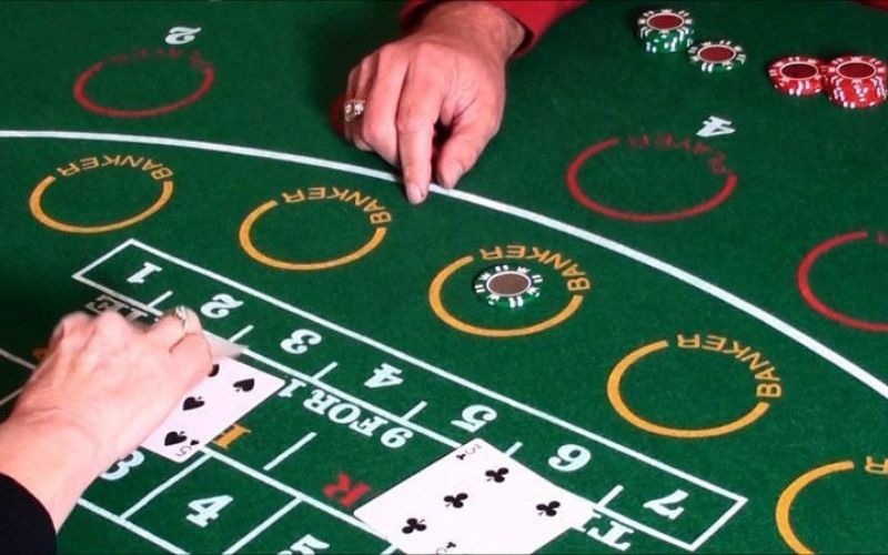 Quy tắc rút bài baccarat ra sao là chuẩn nhất